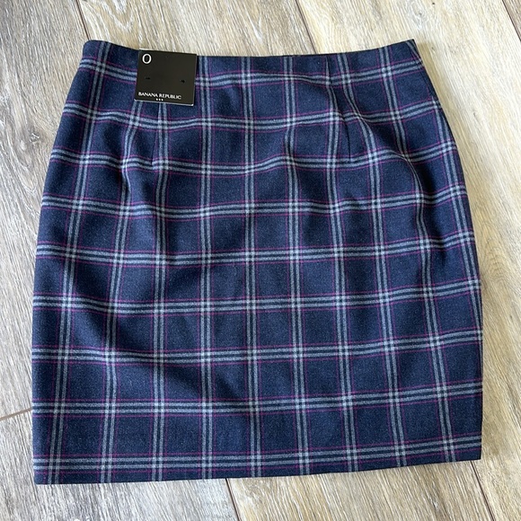 NWT Banana Republic Skirt - Picture 3 of 4